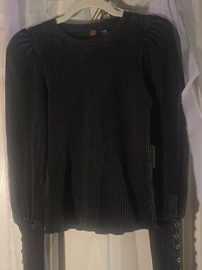 Free People Black Ribbed Puff Shoulder Button-Up Cuff